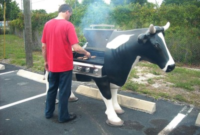 Cow shaped BBQ Grill 2