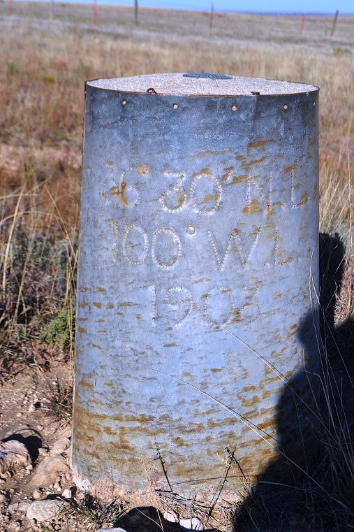 Northeastern-Corner-of-Texas-monument-reduced.jpg